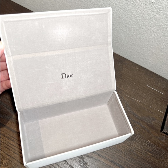 Gucci Dior Two Sunglasses Case - Picture 6 of 8